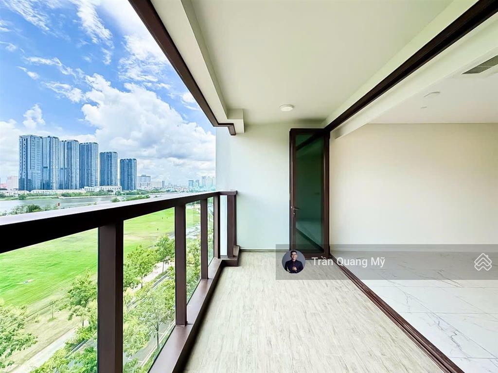 The galleria cho thuê căn 4pn, nội thất cơ bản, view sông công viên trực diện giá tốt 95tr/ tháng