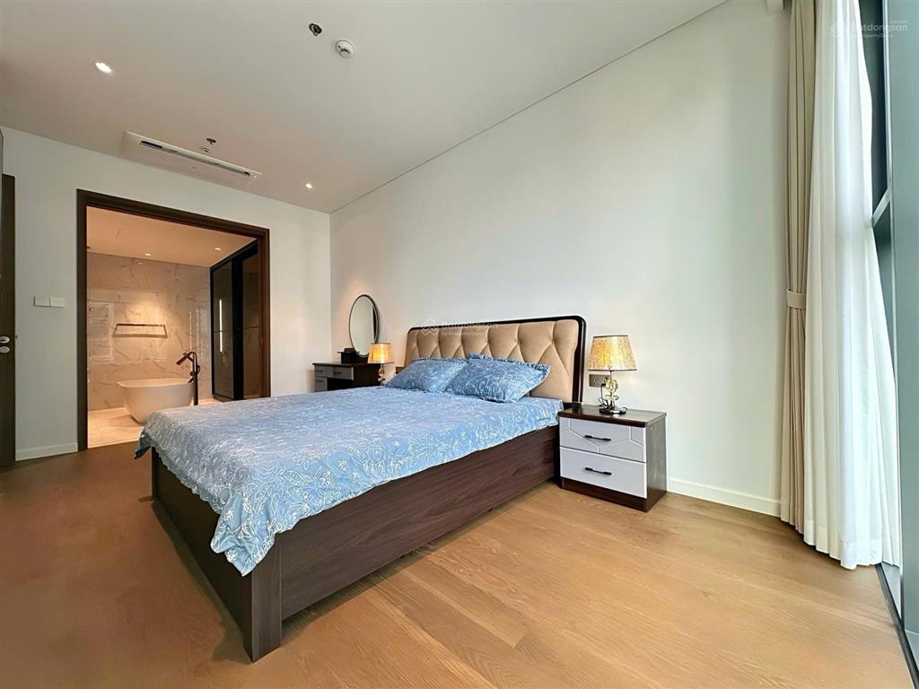 The crest căn hộ 2pn+1 đầy đủ nội thất cao cấp cho thuê chỉ 61tr/tháng