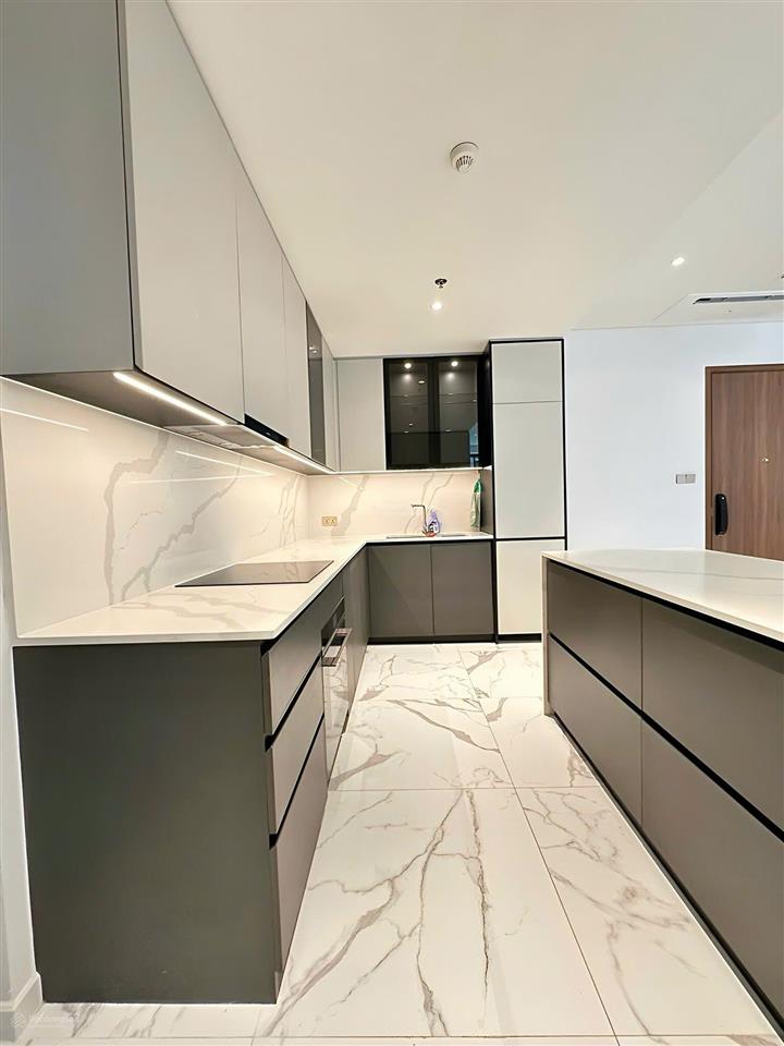 The crest căn hộ 2pn+1 đầy đủ nội thất cao cấp cho thuê chỉ 61tr/tháng