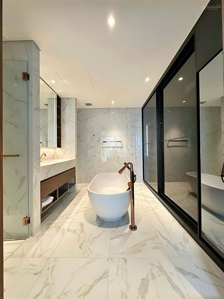 The crest căn hộ 2pn+1 đầy đủ nội thất cao cấp cho thuê chỉ 61tr/tháng