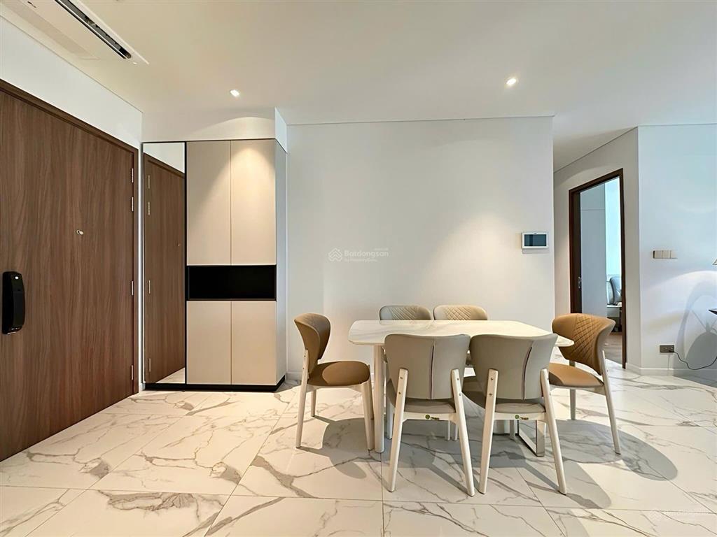 The crest căn hộ 2pn+1 đầy đủ nội thất cao cấp cho thuê chỉ 61tr/tháng