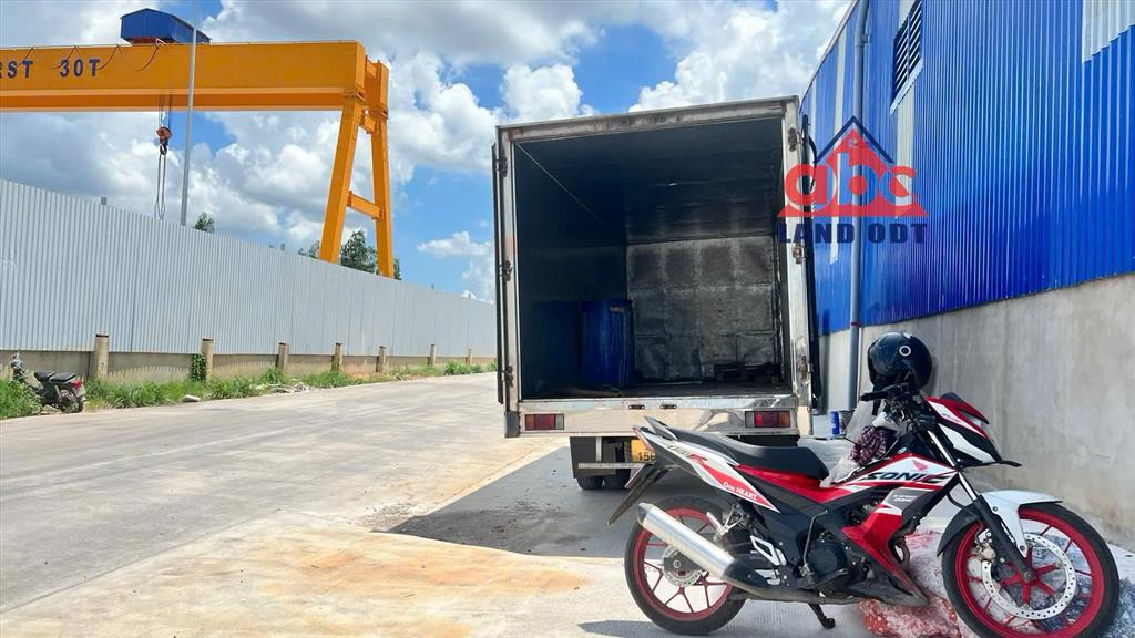 XT136 cho thuê xưởng ưu tiên nhiều ngành nghề, khung thép kiên cố. trống xưởng giao liền