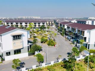 Chính chủ gửi căn lk trục thông beomes hướng nam siêu mát ngay cổng vào. giá 4,280 tỷ.