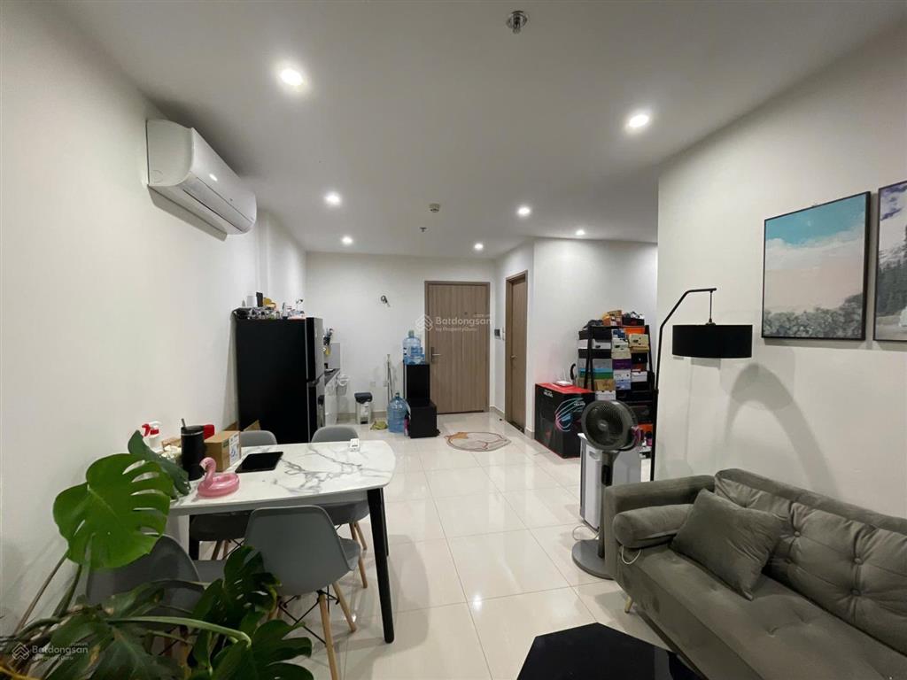 Bán nhanh căn 1pn+ phân khu origami hướng đông nam sẵn sổ hồng bán 2tỷ520 bao thuế phí bên bán