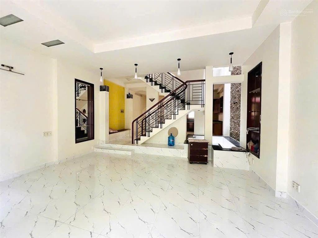 Cho thuê nhà 3 tầng mặt tiền đường số khu tân quy đông q7