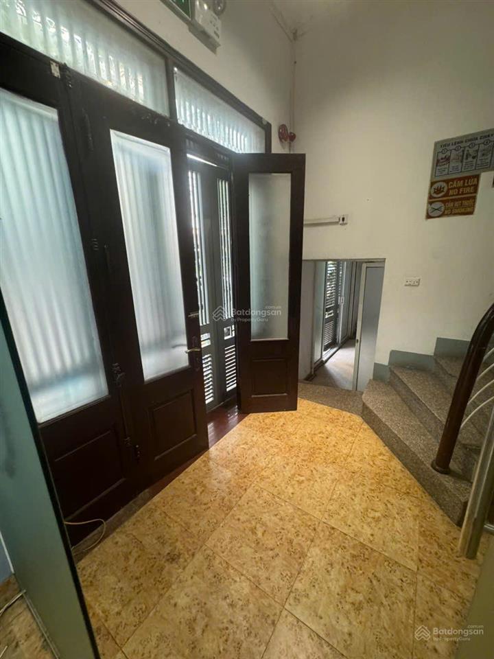 Nhà biệt thự 5 tầng 2 mt đường trần hữu dực, khu vực sầm uất, tiện kd hoặc làm vp cho thuê