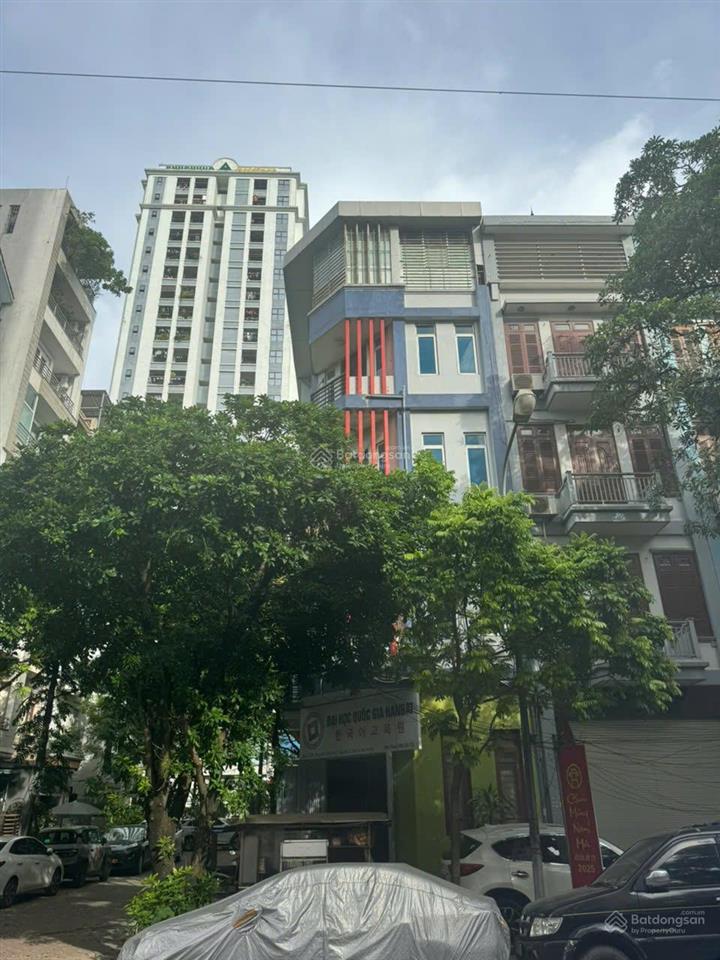 Nhà biệt thự 5 tầng 2 mt đường trần hữu dực, khu vực sầm uất, tiện kd hoặc làm vp cho thuê