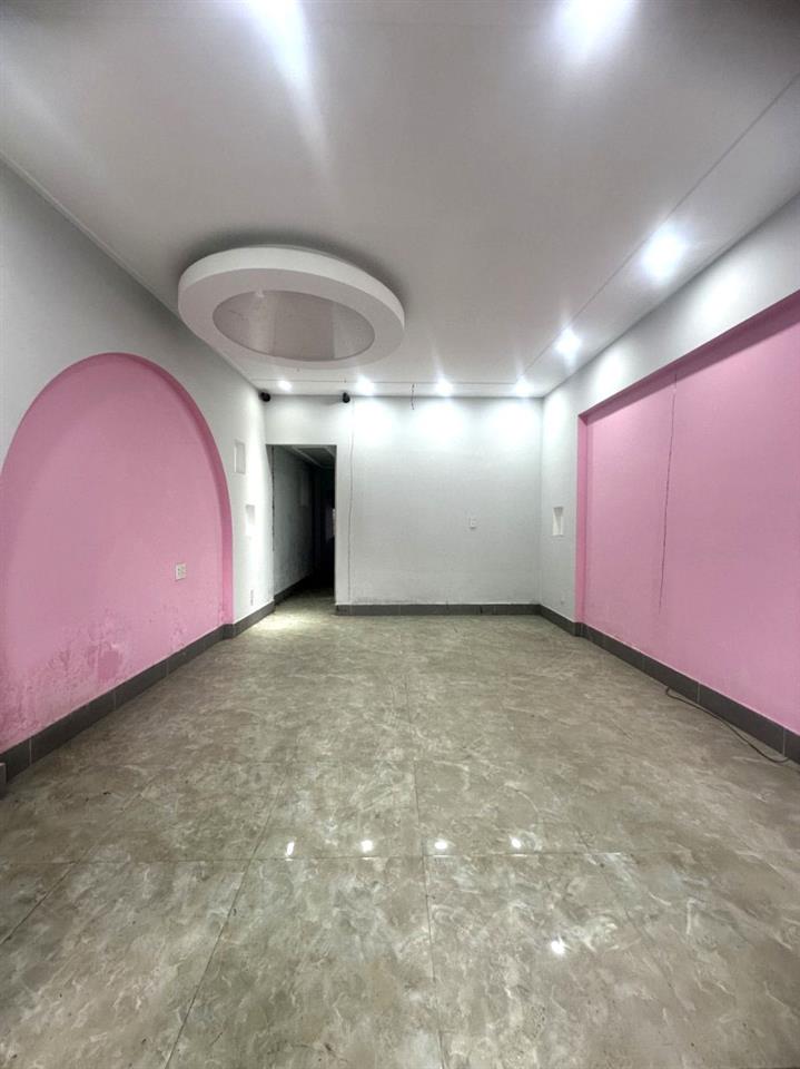 Nhà Có PN Trệt Cho Ba Mẹ – Ô Tô Đỗ Cửa Linh Chiểu – 94m² Giá Tốt 7 Tỷ - Sân vườn