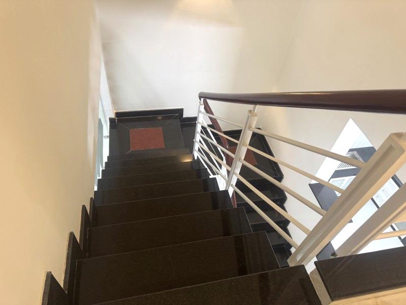 Nhà 2 Tầng 54M² Thủ Đức – Hẻm Ô Tô Xe Tải – Khu Phân Lô Đẹp Gần Quốc Lộ 13 – Giá Tốt 6.4