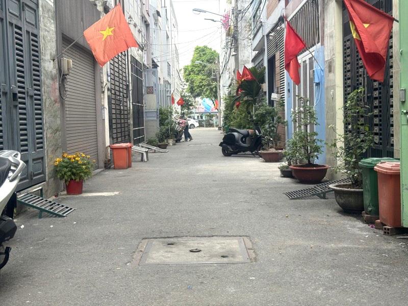 Nhà 2 Tầng 54M² Thủ Đức – Hẻm Ô Tô Xe Tải – Khu Phân Lô Đẹp Gần Quốc Lộ 13 – Giá Tốt 6.4