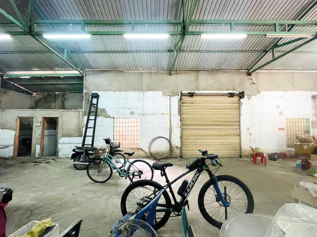 Bán Nhà Mặt Tiền Linh Đông Thủ Đức 210m² Ngang 20.5m – Gần Kha Vạn Cân – Chỉ 6.5 Tỷ