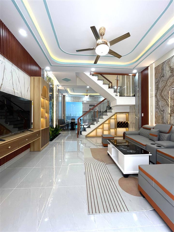 Nhà Đẹp Bình Chiểu Gần Chợ Đầu Mối Thủ Đức – 4 Tầng, 4 Phòng Ngủ – Hẻm Xe Hơi – Chỉ 5.65