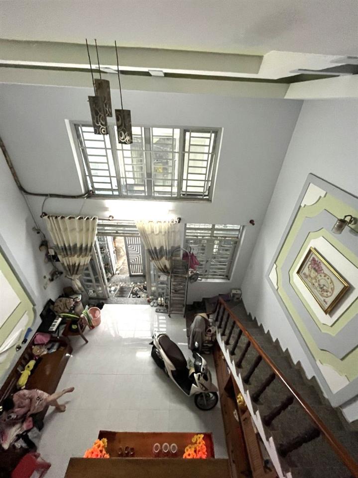 Bán Nhà QL13, Hiệp Bình Phước 50m², Ngang 5m Nở Hậu, 3 Tầng, Ô Tô Vào Nhà – 4,99 Tỷ