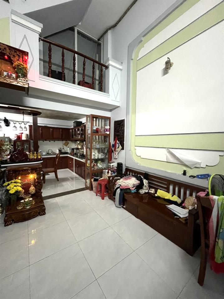 Bán Nhà QL13, Hiệp Bình Phước 50m², Ngang 5m Nở Hậu, 3 Tầng, Ô Tô Vào Nhà – 4,99 Tỷ