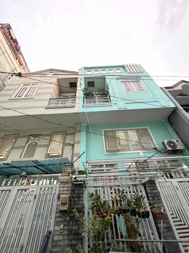 Bán Nhà QL13, Hiệp Bình Phước 50m², Ngang 5m Nở Hậu, 3 Tầng, Ô Tô Vào Nhà – 4,99 Tỷ