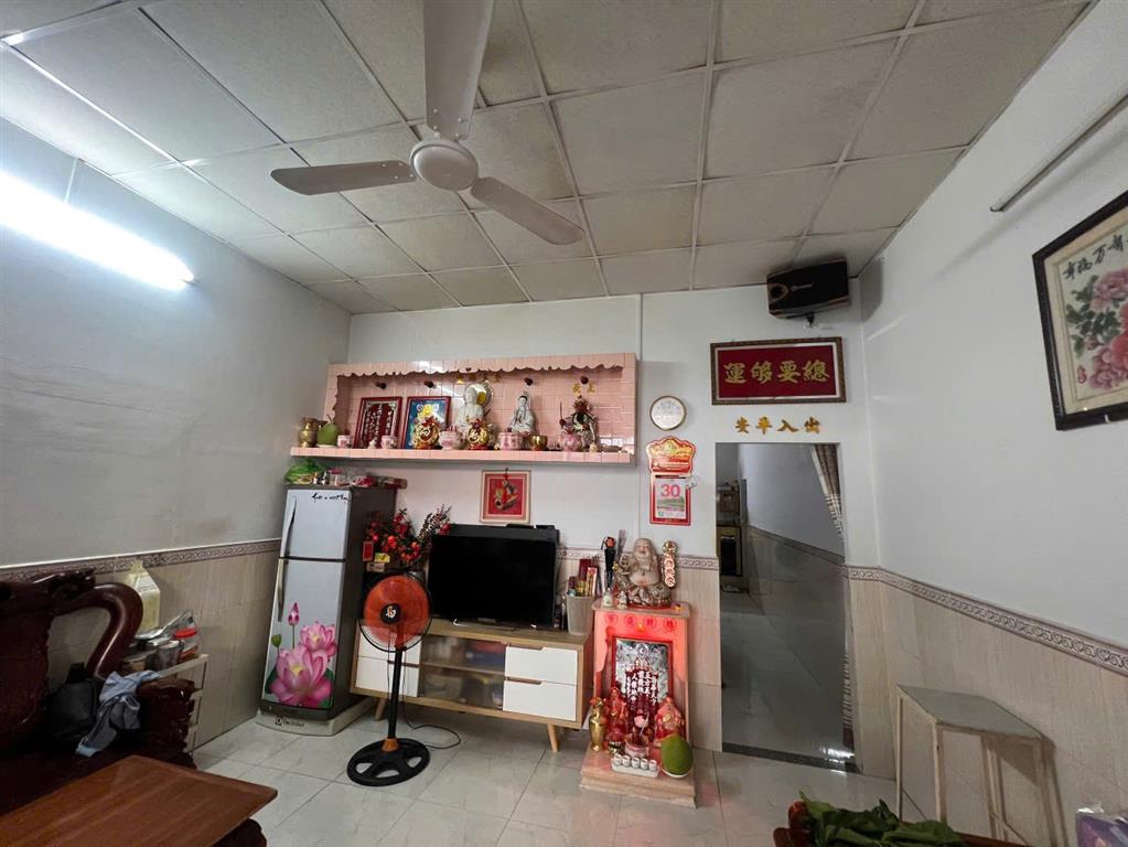 Giảm 700 triệu, nhà 76m² Trường Thọ hẻm xe hơi, chỉ 4.95 tỷ gần Metro Thủ Đức