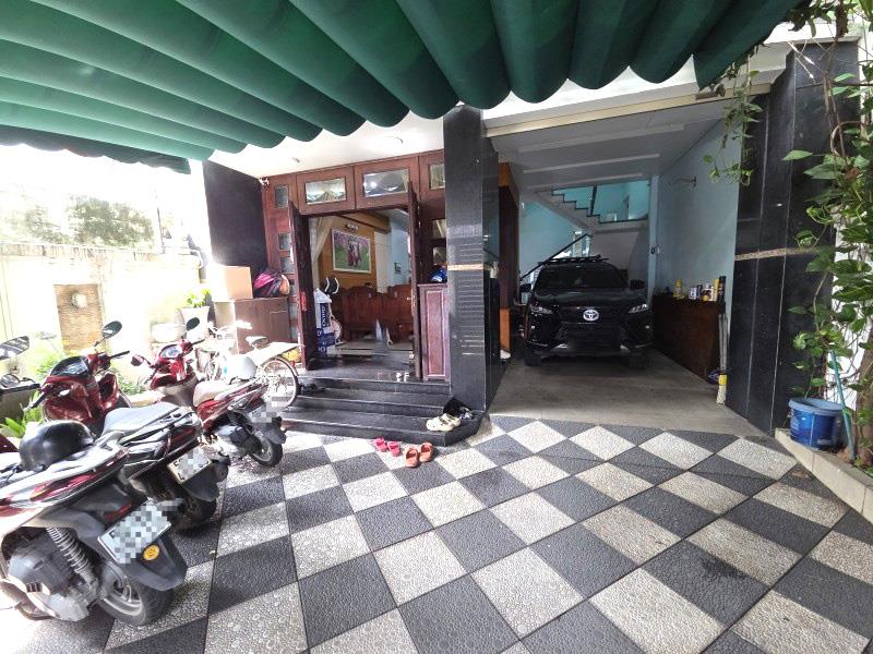 Giảm 3 Tỷ, Biệt Thự Lê Văn Chí 140m², Gara Ô Tô, Chỉ 13 Tỷ Gần Metro Thủ Đức, Linh Trung