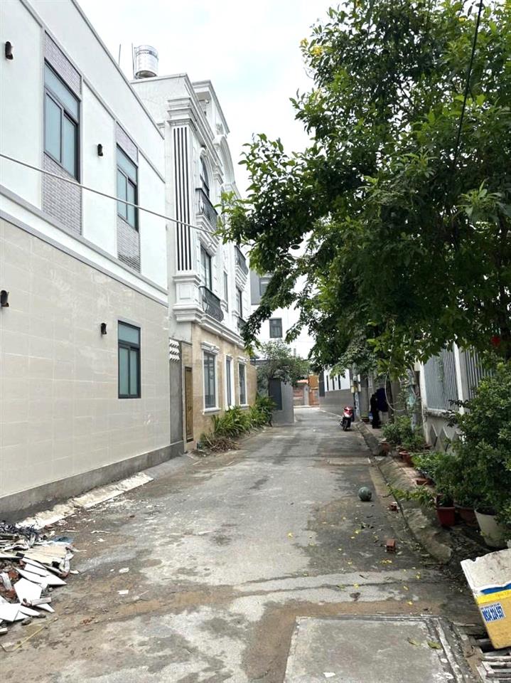 Nhà Lê Văn Chí 58m², 3 Tầng, 4PN, Gần Bệnh Viện Thủ Đức, 7.5 Tỷ Gần BV ĐK Thủ Đức