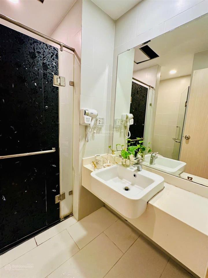 Bán gấp cc 1pn, 1vs, 45m2 tại westbay ecopark giá tốt