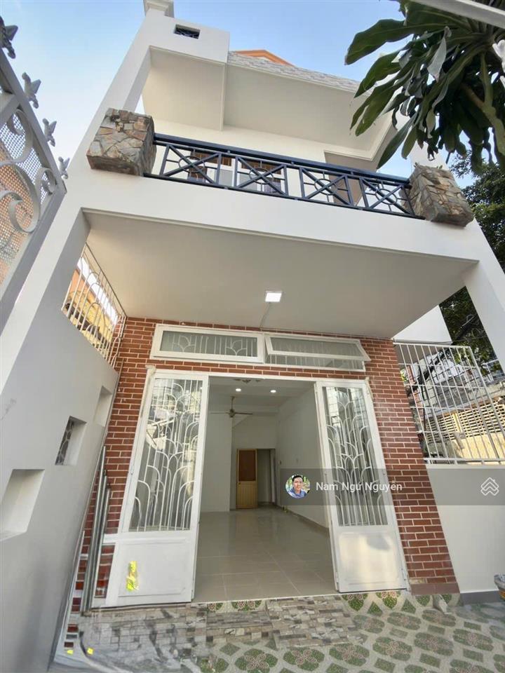 Gấp bán nhà hxh lê quang định, căn góc 2 mặt thoáng, khu vực sầm uất, nhà 4 tầng kiên cố, 96m2.