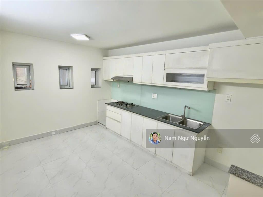 Gấp bán nhà hxh lê quang định, căn góc 2 mặt thoáng, khu vực sầm uất, nhà 4 tầng kiên cố, 96m2.