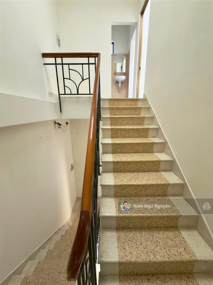 Gấp bán nhà hxh lê quang định, căn góc 2 mặt thoáng, khu vực sầm uất, nhà 4 tầng kiên cố, 96m2.