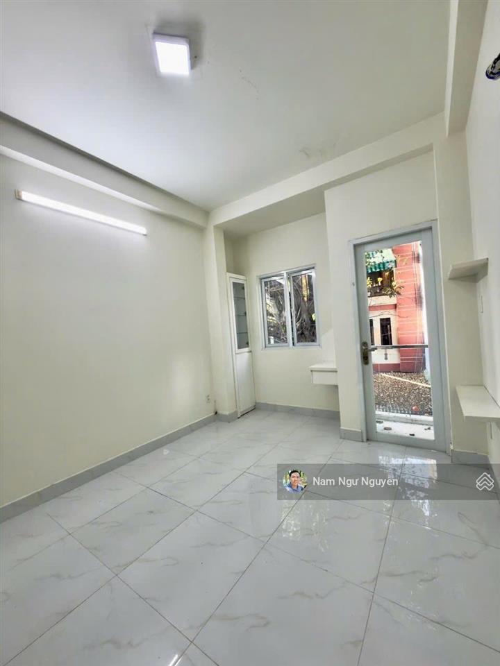 Gấp bán nhà hxh lê quang định, căn góc 2 mặt thoáng, khu vực sầm uất, nhà 4 tầng kiên cố, 96m2.
