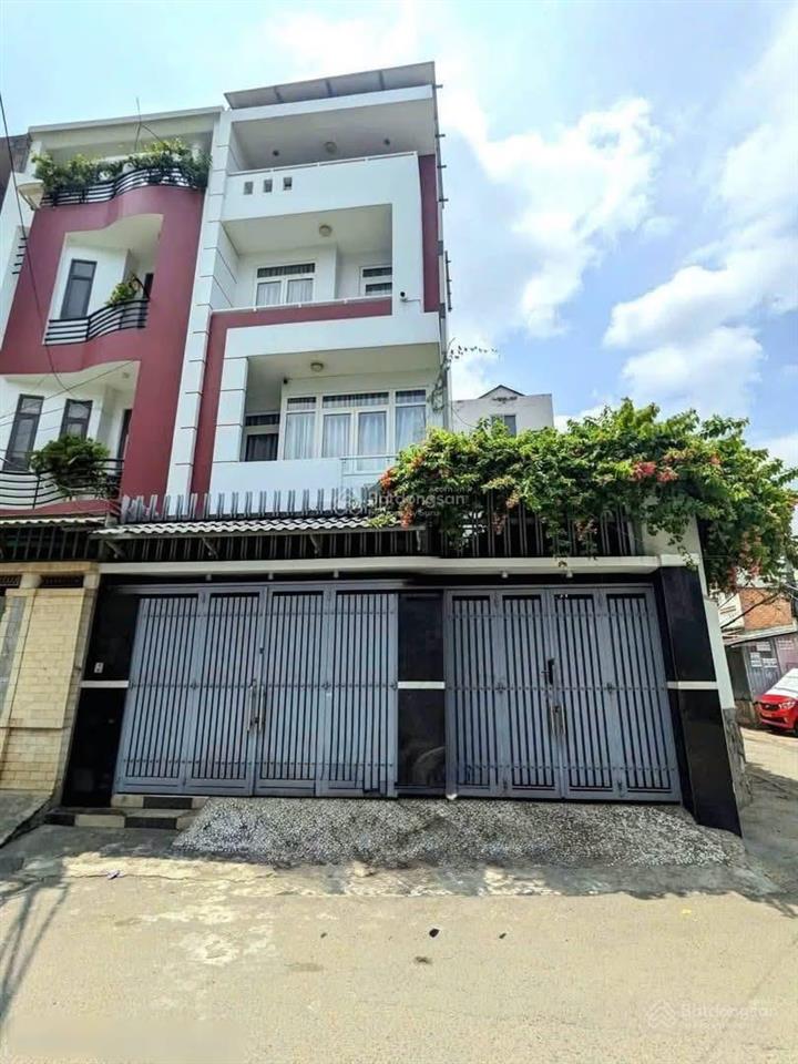 Đất trống khu phân lô đối diện công viên  bùi đình túy p.12 bình thạnh hẻm xe hơi  61m ngang 5,2m
