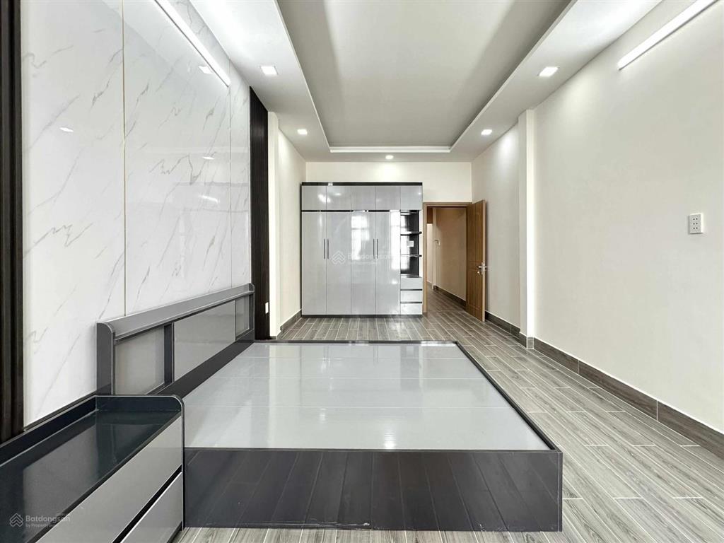 Nhà đẹp ở ngay diện tích đất 68m2 hxh ngay phan đăng lưu bình thạnh, chỉ nhỉnh 8 tỷ