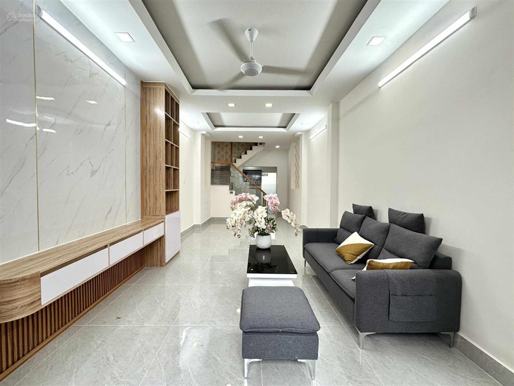 Nhà đẹp ở ngay diện tích đất 68m2 hxh ngay phan đăng lưu bình thạnh, chỉ nhỉnh 8 tỷ
