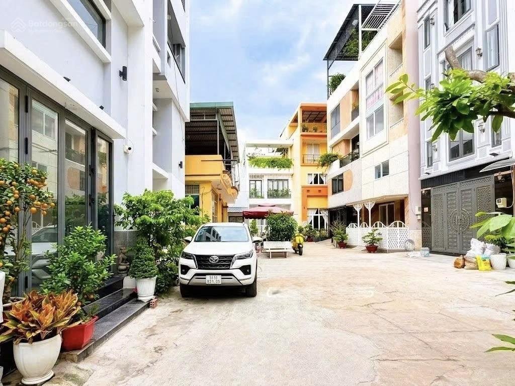 Nhà đẹp 5 tầng bình thạnh hxh rộng dân trí  9,2 tỷ