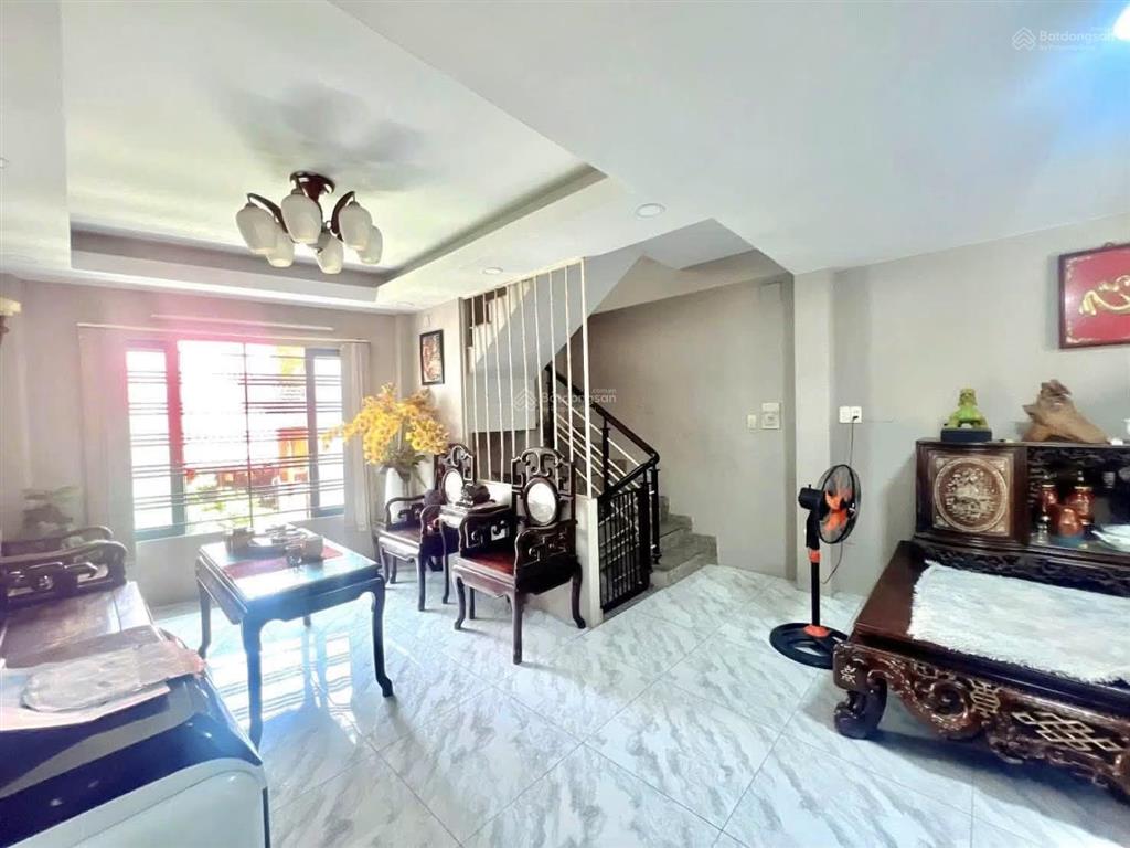 Nhà đẹp hẻm 5m dương quảng hàm ngay khu toà án sầm uất  5 tầng, 64m2  nhỉnh 9 tỉ