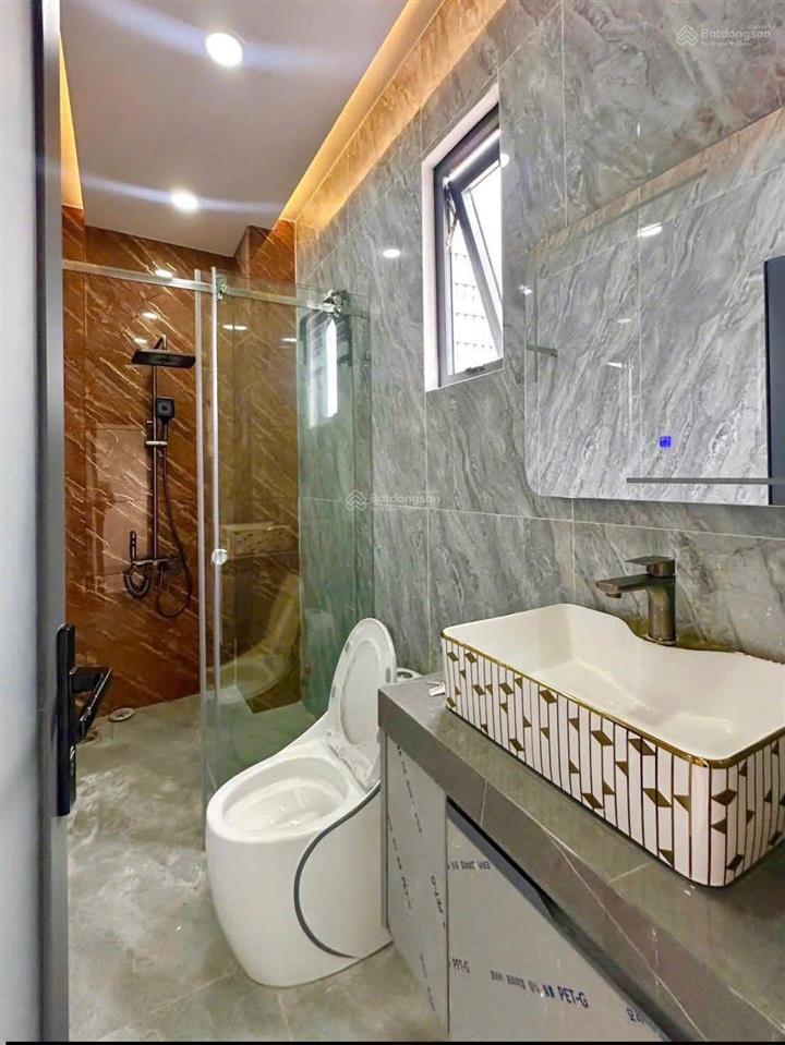 Mặt tiền nội bộ quận 1, tòa nhà 7 tầng thang máy, chdv cao cấp, dòng tiền 1,2 tỷ, dt sàn 540m 68 tỷ