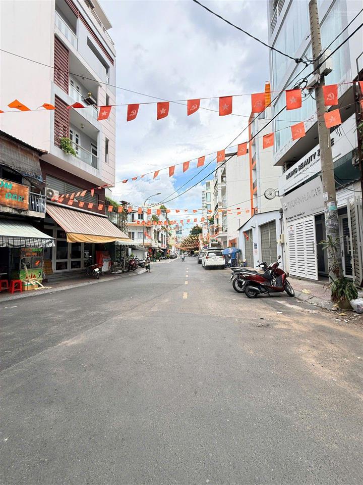 Nhà đẹp 5 tầng ngay trần quang khải 3pn hẻm trước nhà 4m, 3 mặt hẻm thoáng, ngang 4,2m chỉ 6,7 tỷ