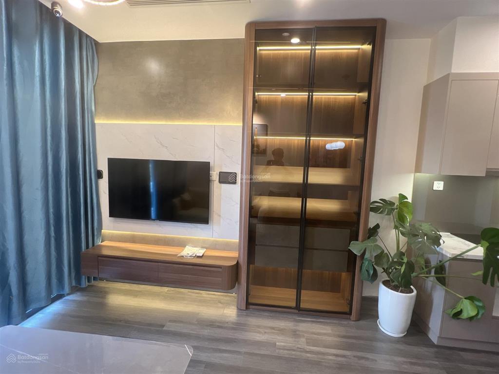 Siêu hot! căn 1n+, 45m²  r1.05  tầng trung view đẹp  full nội thất cao cấp mới làm