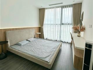 Bán căn studio r1.02 vinhomes ocean park  phân khu ruby cao cấp  giá 2.3 tỷ, full nội thất.