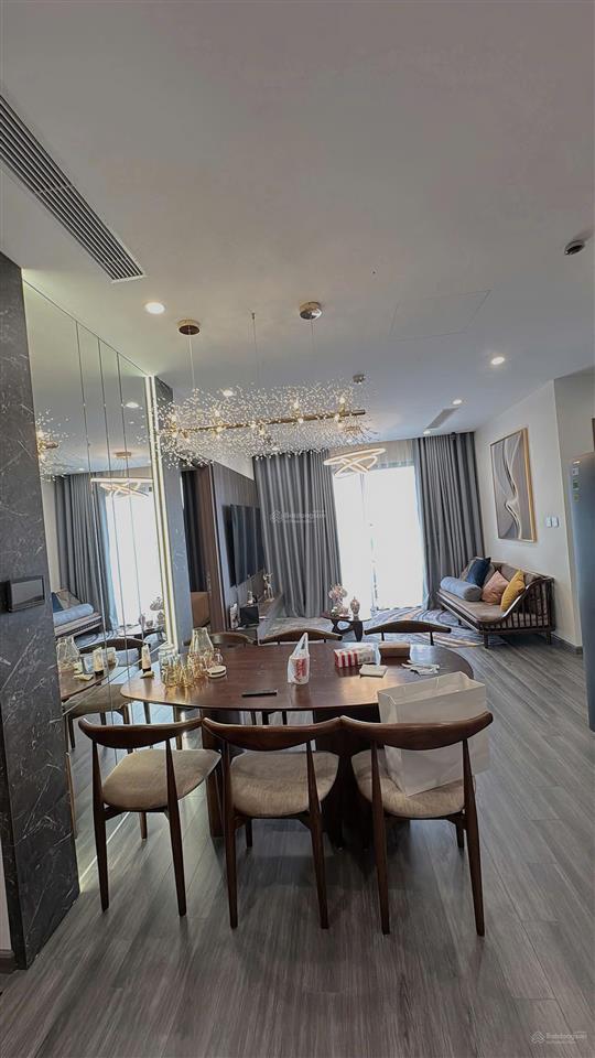 Hót nhất phân khu pr2 căn 1pn view bể bơi  đẹp, hiếm có chỉ 3,3 tỷ  thanh toán giãn 2 năm.