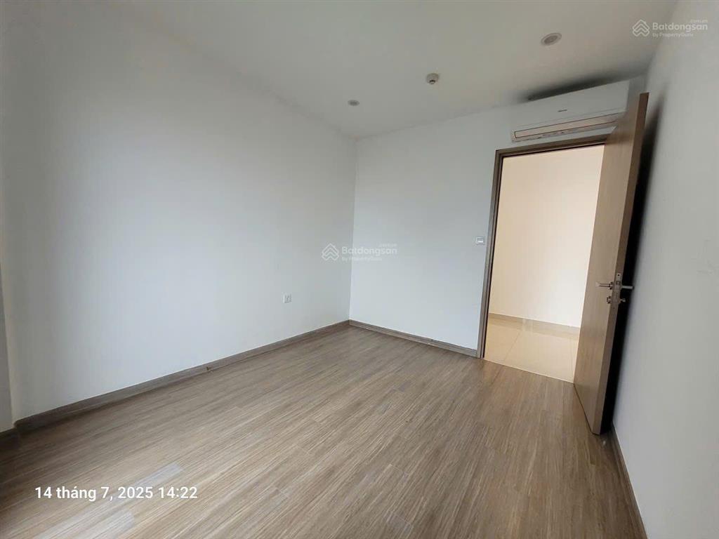 Giảm giá sốc  1 ngủ +1 tại toà s2.07 chỉ 2,x tỷ  sẵn sổ đỏ, tầng trung view đẹp, sang tên ngay!
