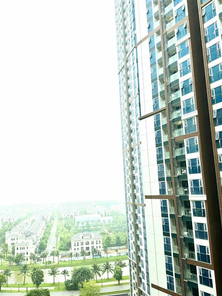 "hàng hiếm" studio có ban công  hướng đông nam mát rượi  sẵn sổ đỏ!