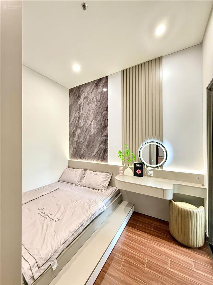 Chính chủ bán căn góc 3pn the zenpark (r1)  76m2  full đồ cao cấp  sẵn sổ đỏ!