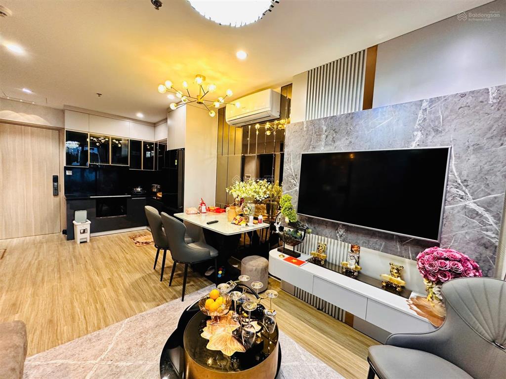 Siêu rẻ! chỉ 3,42 tỷ sở hữu căn 1n + 1  s1.12  tầng trung, hướng đb mát, nội thất luxury đẳng cấp