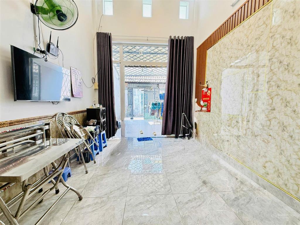 Bán nhà hẻm rộng thoáng gần mặt tiền thới an 16diện tích rộng 61m2 giáp gò vấp nhỉnh 3.5 tỷ xíu