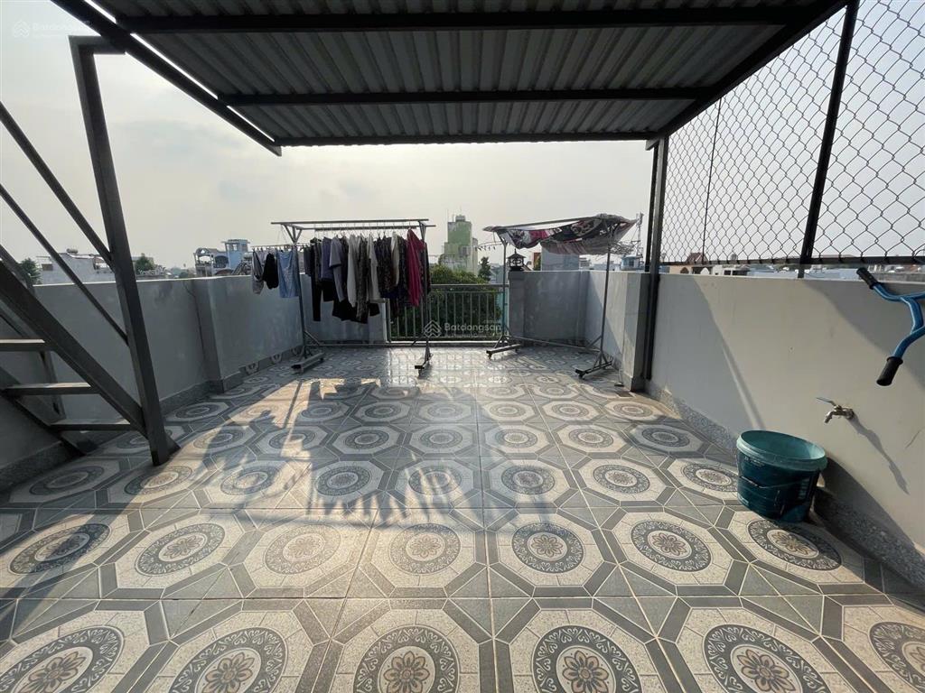 Bán nhà 2 tầng mới ở ngay ngang hơn 6m nguyễn thị sóc bà diểm hóc môn chỉ hơn 4ty chút thôi