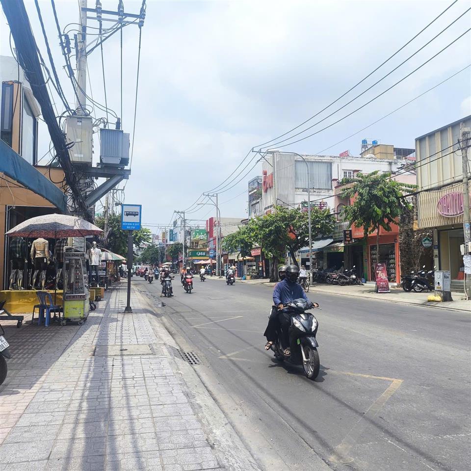 Bán nhà 5 tàng mặt tiền kinh doanh đỉnh tại nguyễn ảnh thủ trung mỹ tây ngang gần 6m chỉ 19 tỷ tl