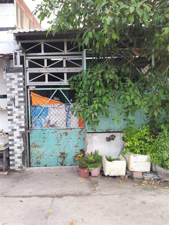 Bán nhà cấp 4 hẻm xe tải thông hơn 100m2 ngang 5m chỉ 2.65 ty tân thơi nhi hóc môn