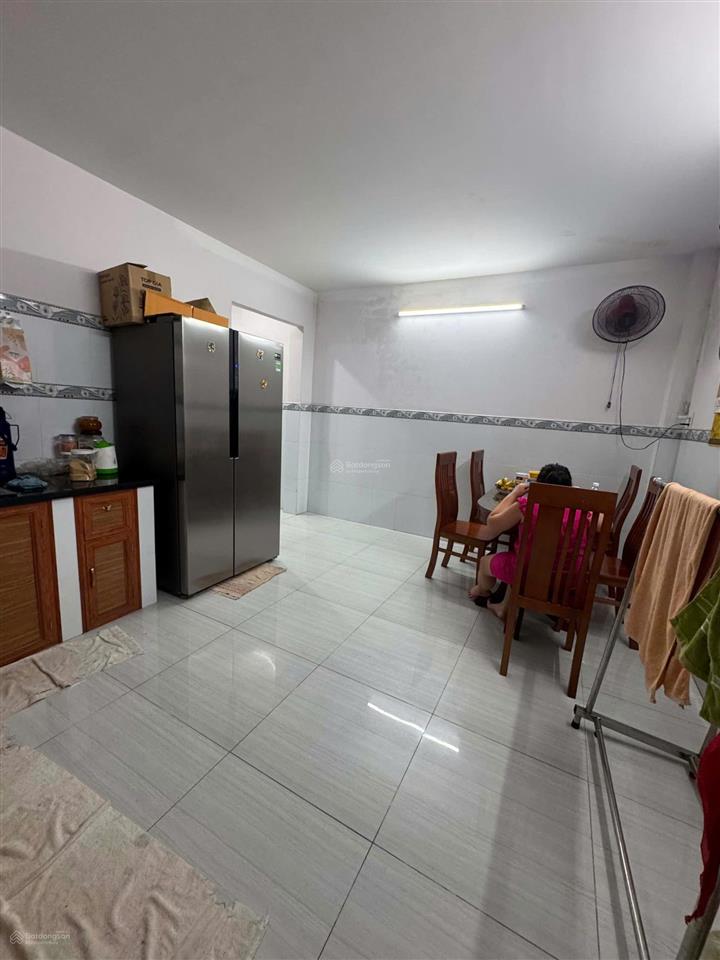 Bán nhà mới ở ngay 2 tầng ngang 5mgần 100m2 công nhân hxh thông tân hiệp hóc môn chỉ 3.8 tỷ tl