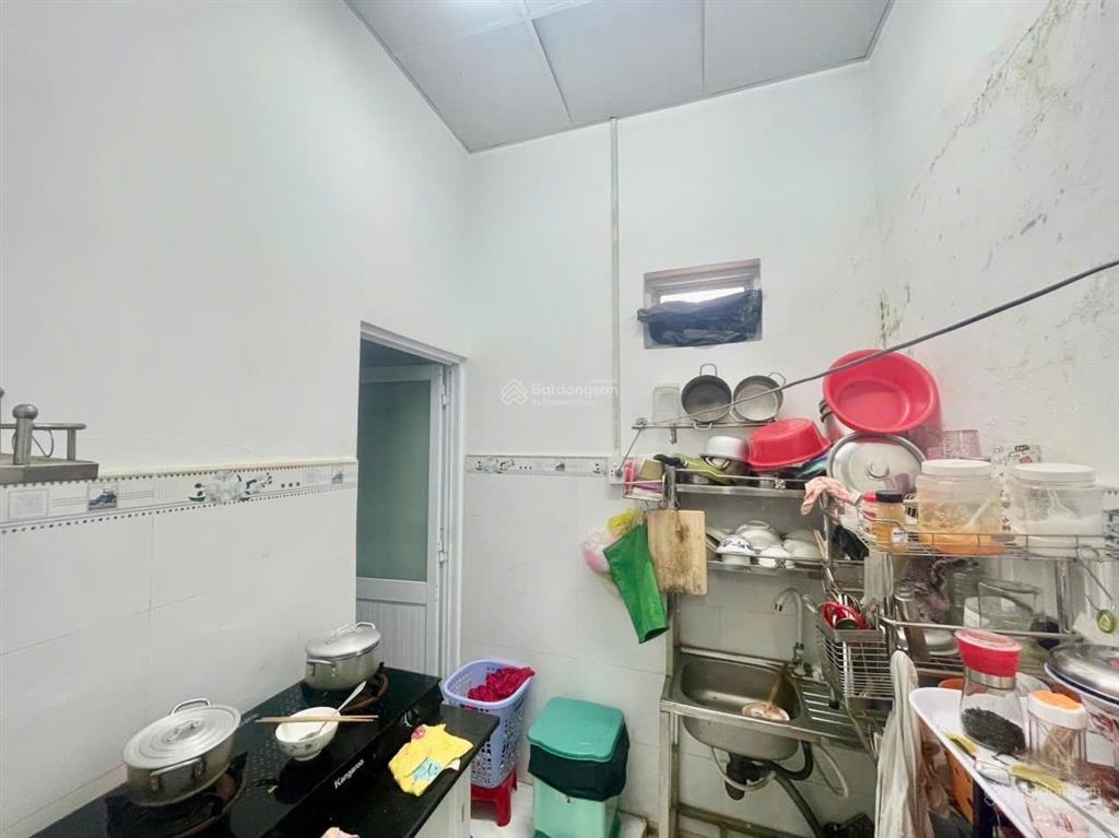 Bán nhà cấp 4 mới đẹp ở ngay vài bước chân ra chợ hóc môn shr khu dân cư chỉ 2.7 ty tl