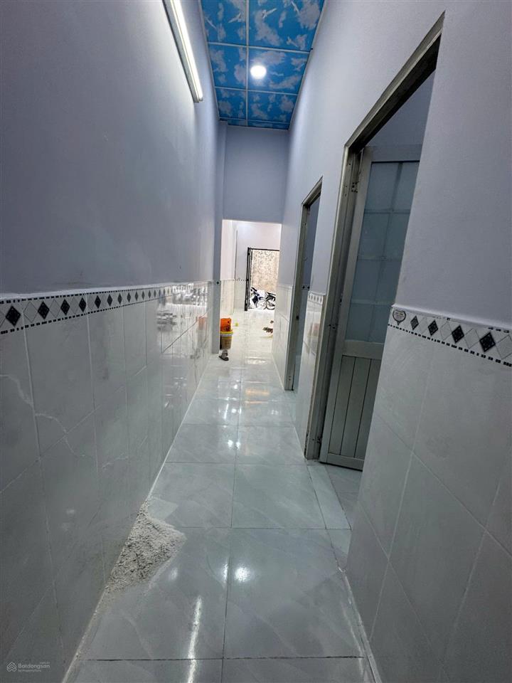 Bán nhà sát mặt tiền lê lợi ngang 4*17 shr khu dân cư chỉ 2.8 thương lượng hóc môn