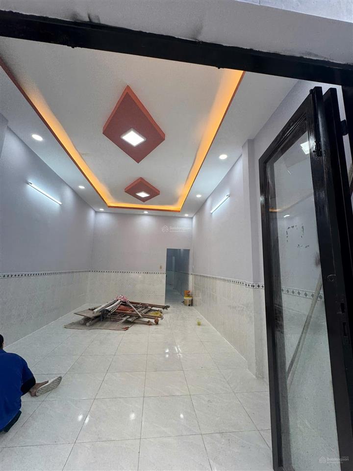 Bán nhà sát mặt tiền lê lợi ngang 4*17 shr khu dân cư chỉ 2.8 thương lượng hóc môn