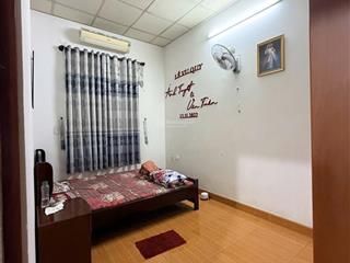 Bán nhà 2 tầng mặt tiền đường tân chánh hiệp ngang gần 6m100m2 chỉ 6.5 tỷ quận 12 còn tl
